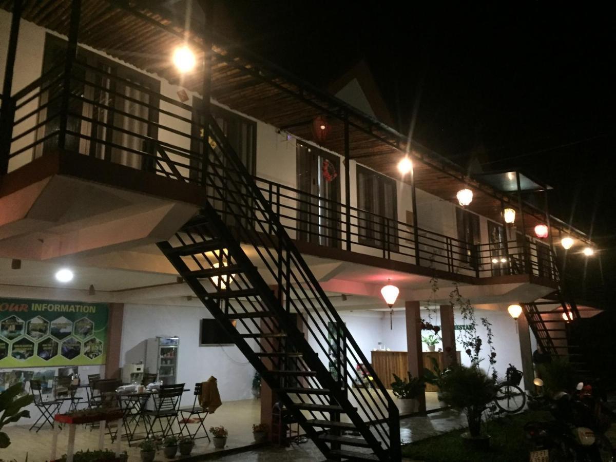 Sunshine Homestay Phong Nha Esterno foto