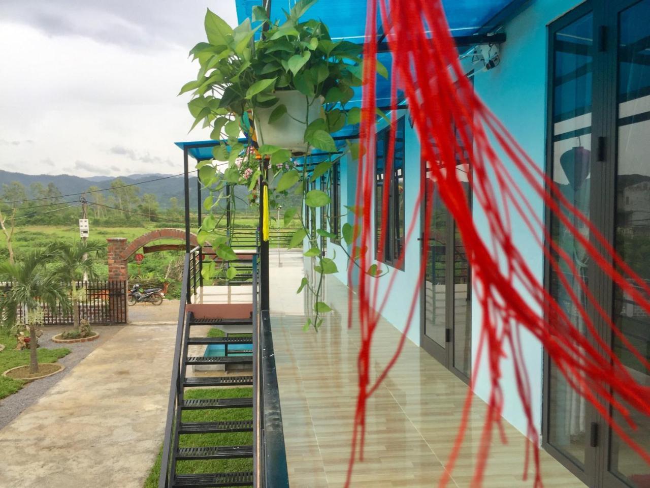 Sunshine Homestay Phong Nha Esterno foto