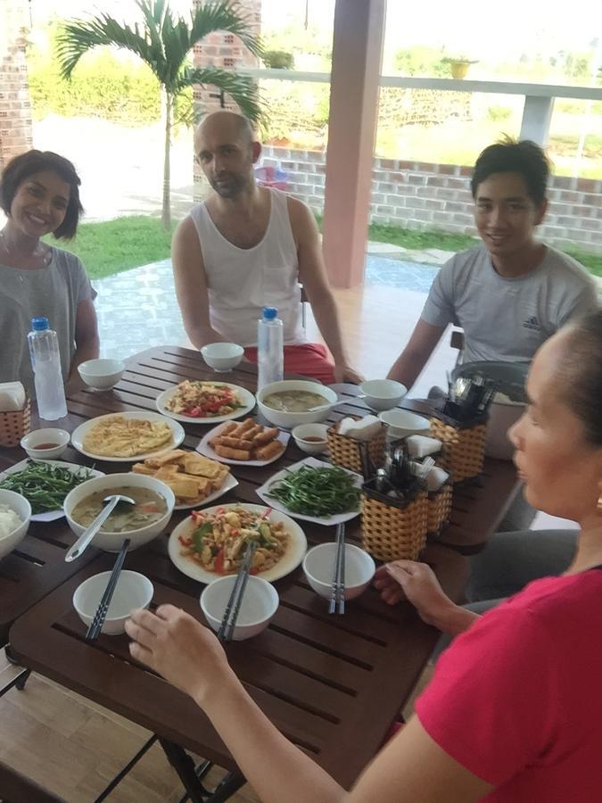 Sunshine Homestay Phong Nha Esterno foto