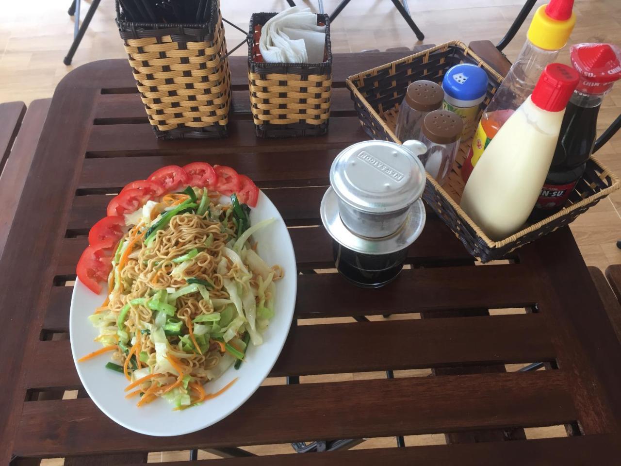Sunshine Homestay Phong Nha Esterno foto