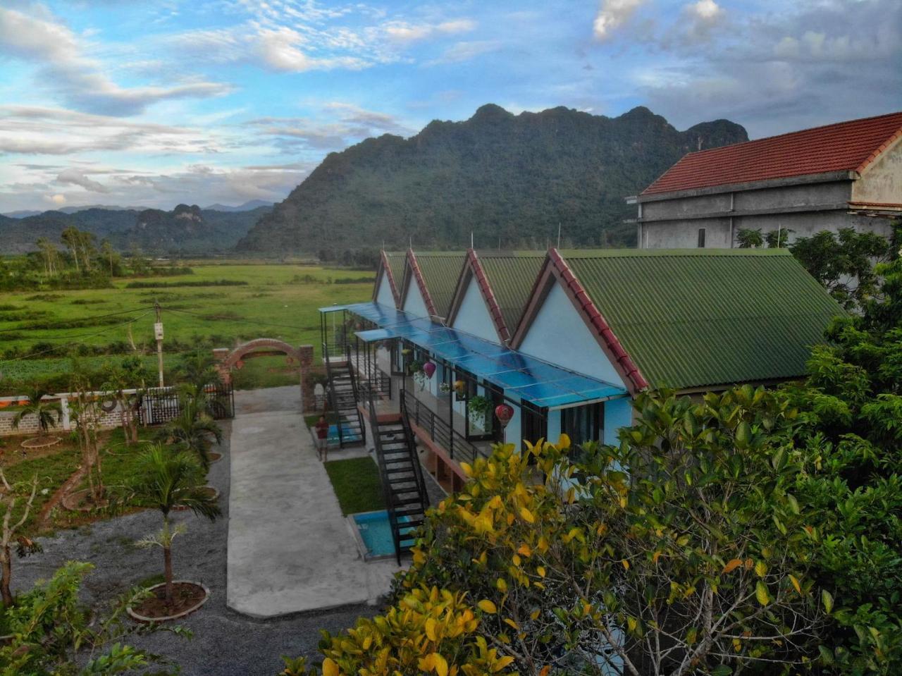 Sunshine Homestay Phong Nha Esterno foto